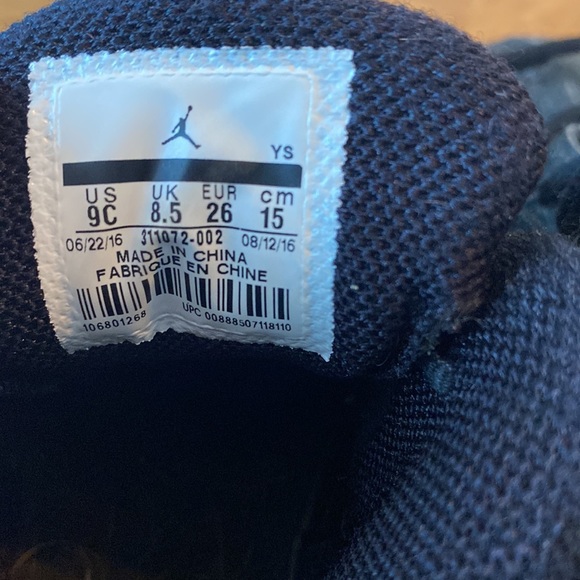 Jordan sneakers - Picture 4 of 4